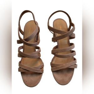 Pelle Moda Grace Size 6 Sandals - Mushroom